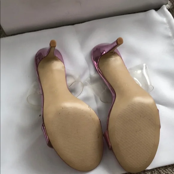 Shoes - Picture 2 of 4